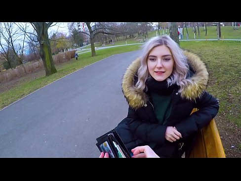 ❤️ Swallows ib tug neeg txawv lub kub cum rau nyiaj - blowjob nyob rau hauv lub tiaj ua si los ntawm Eva Elfie ❤️  Russian porn  ntawm hmn.kenhdammy.top%